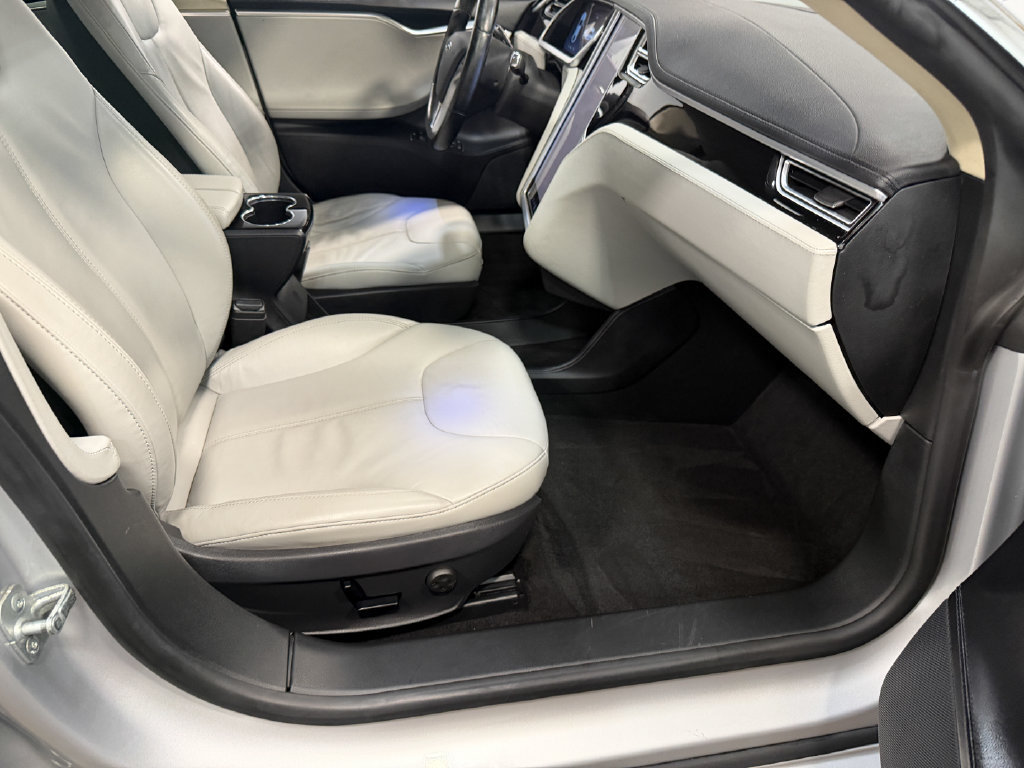 Used 2013 Tesla Model S Performance RWD image 50