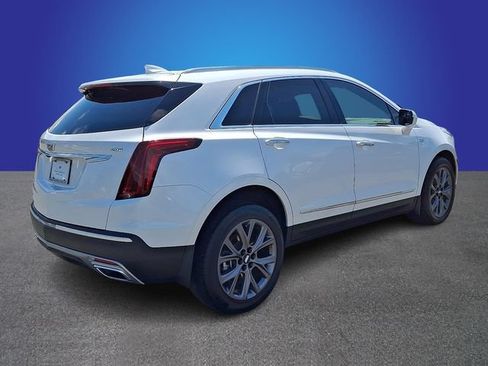 Used 2021 Cadillac XT5 Premium Luxury AWD/4WD image 4