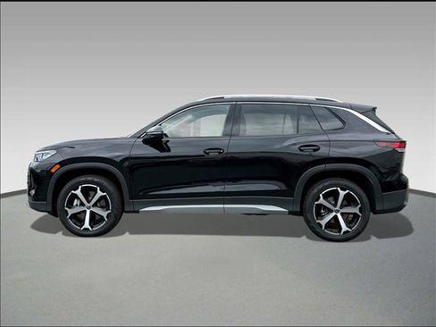 New 2026 Volkswagen Tiguan SE image 3