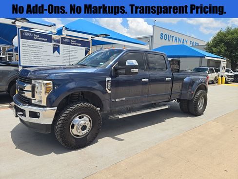 Used 2019 Ford F350 XLT w/ XLT Premium Package AWD/4WD image 1