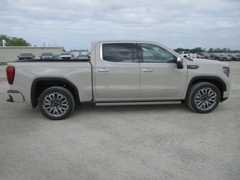 New 2026 GMC Sierra 1500 Denali Ultimate AWD/4WD image 3