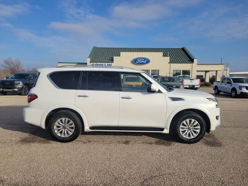 Used 2024 Nissan Armada SV image 22