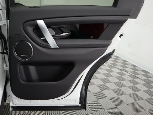 Certified 2024 Land Rover Discovery Sport S image 28