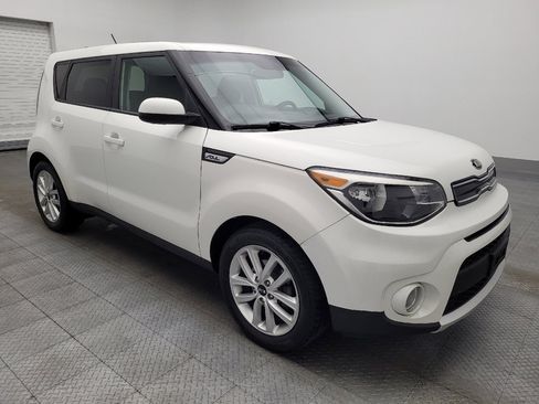 Used 2018 Kia Soul + image 13