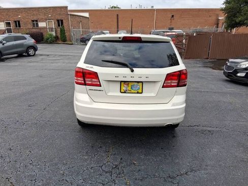 Used 2018 Dodge Journey SE w/ Blacktop Package FWD image 6