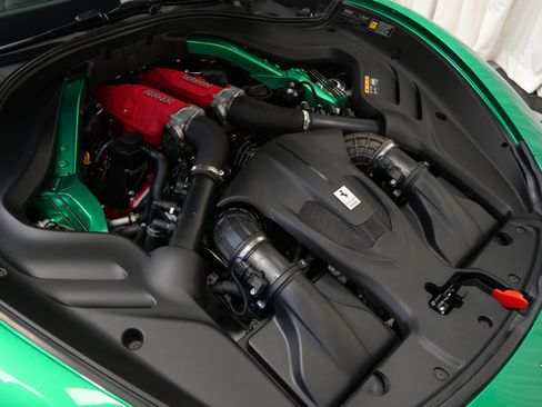 Used 2024 Ferrari Roma Spider image 45