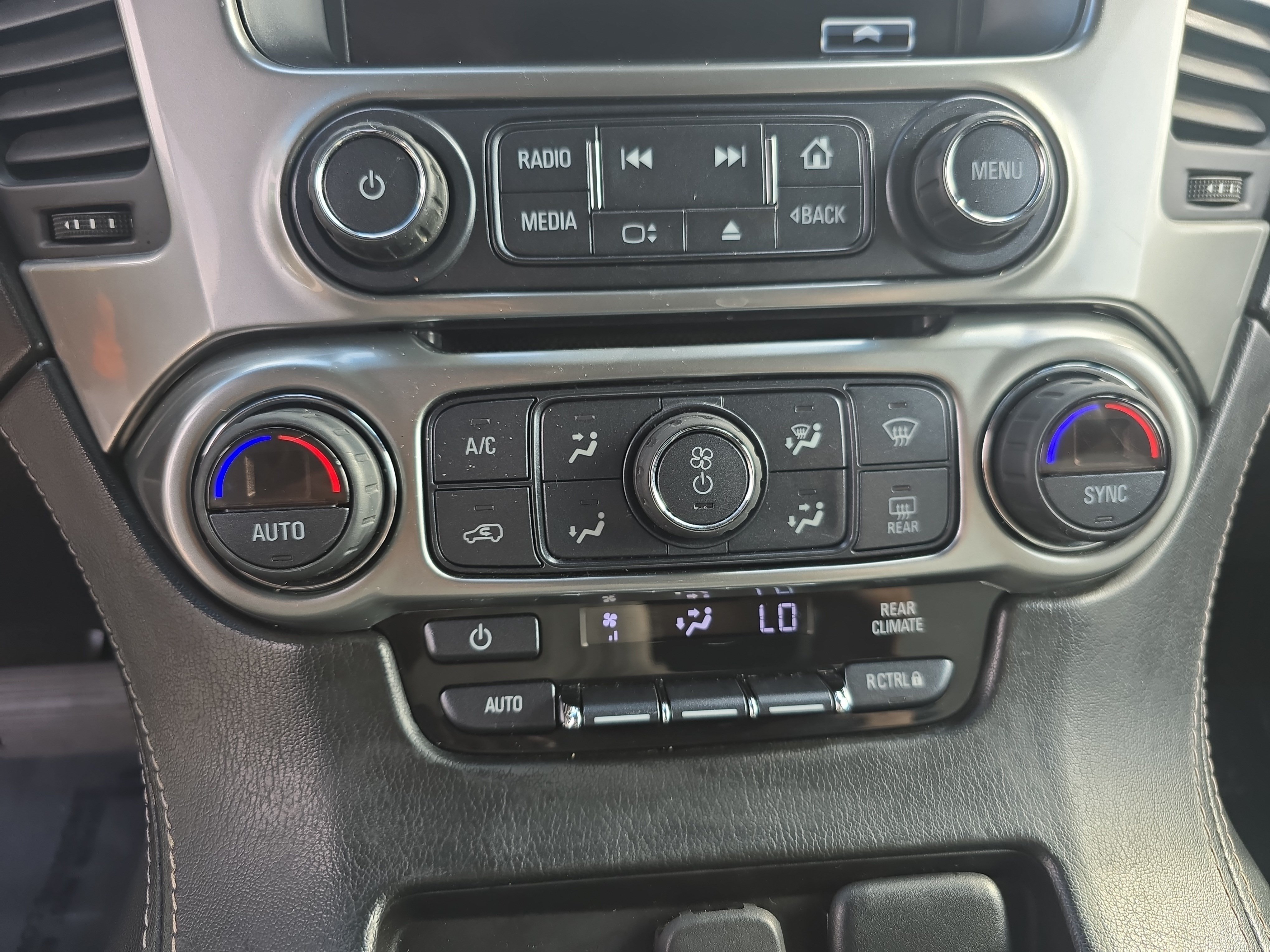 Used 2018 Chevrolet Tahoe LS w/ Enhanced Driver Alert Package RWD image 18