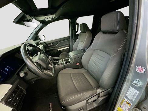Used 2024 Toyota Tacoma TRD Off-Road image 13