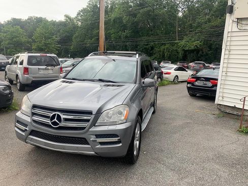Used 2012 Mercedes-Benz GL 450 4MATIC image 4