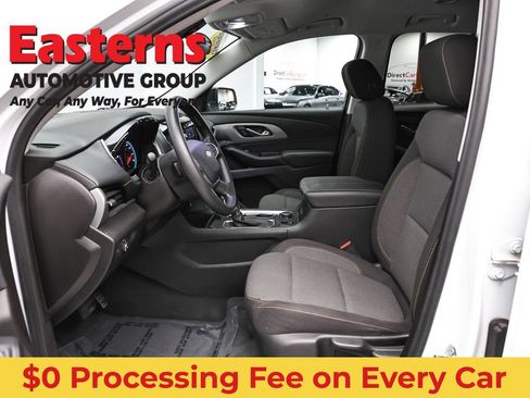 Used 2021 Chevrolet Traverse LS AWD/4WD image 13