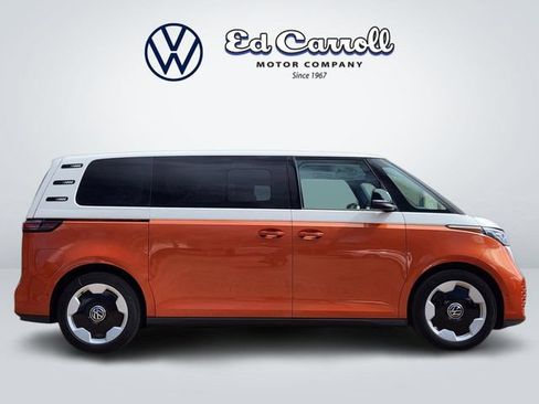 New 2025 Volkswagen ID. Buzz Pro S Plus AWD/4WD image 4