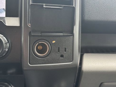 Used 2019 Ford F150 XLT w/ Equipment Group 302A Luxury image 26