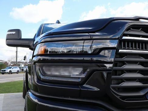 Used 2025 RAM 2500 Big Horn AWD/4WD image 4