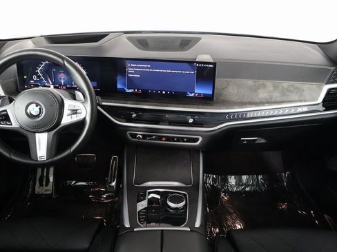 Used 2024 BMW X5 xDrive40i w/ M Sport Package AWD/4WD image 8
