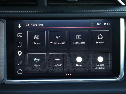 Certified 2024 GMC Yukon Denali Ultimate w/ LPO, Floor Liner Package AWD/4WD image 19