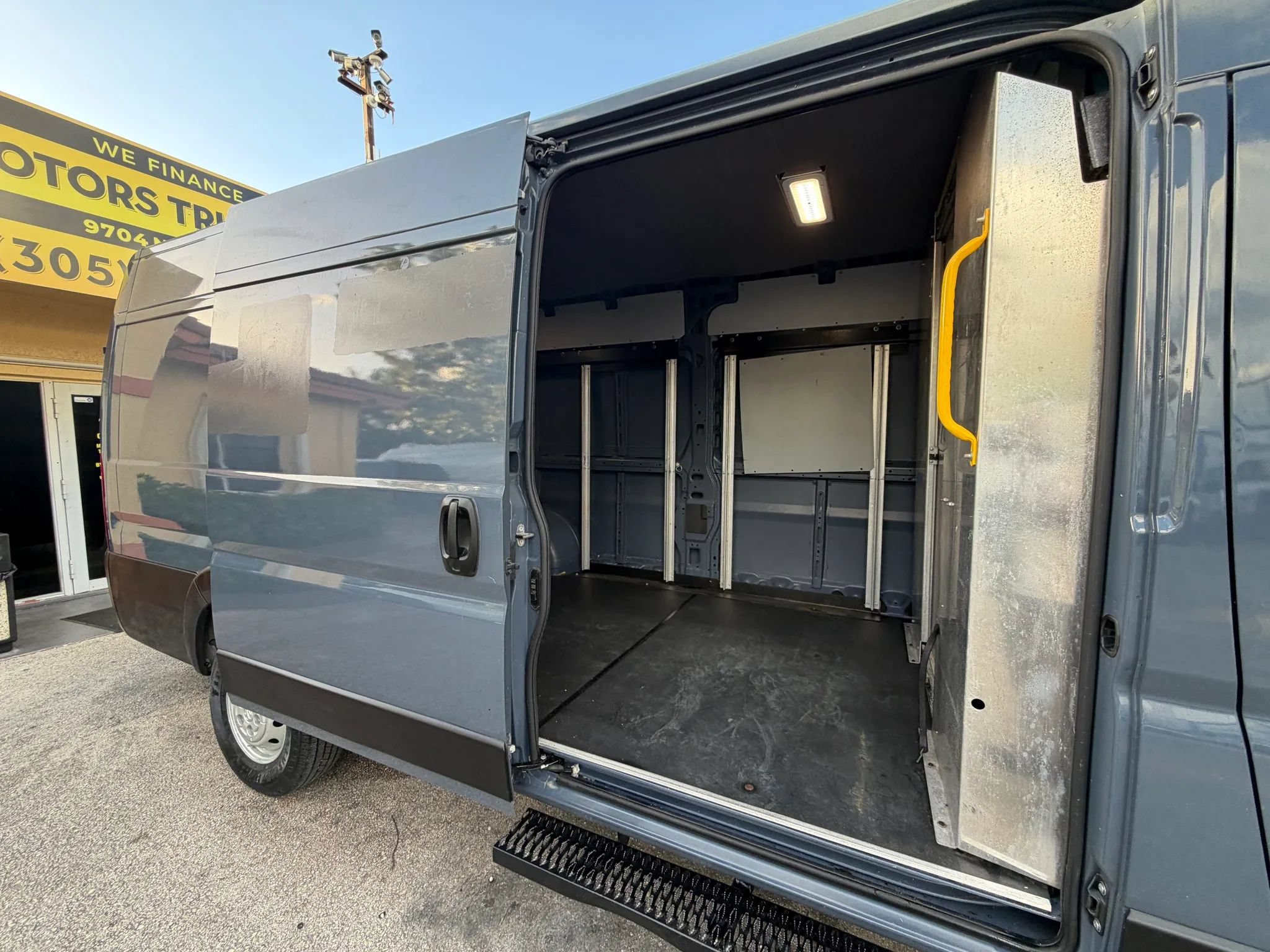 Used 2020 RAM ProMaster 3500 FWD image 8