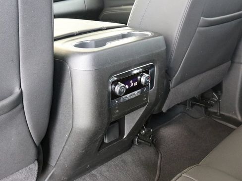 Used 2025 GMC Yukon XL Elevation AWD/4WD image 31