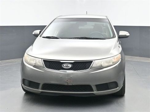 Used 2010 Kia Forte EX image 3