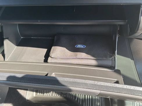 Used 2019 Ford Explorer XLT w/ Equipment Group 202A FWD image 29