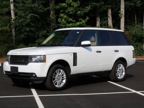 Used 2011 Land Rover Range Rover HSE AWD/4WD image 4