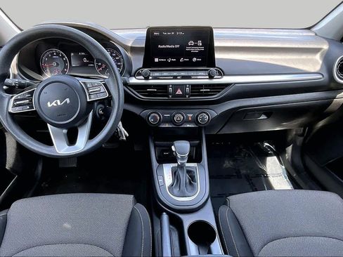Used 2023 Kia Forte LXS w/ LXS Technology Package FWD image 15