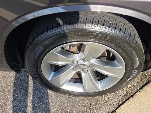 Used 2018 Dodge Challenger SXT RWD image 16