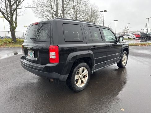Used 2014 Jeep Patriot Sport w/ Power Value Group image 7