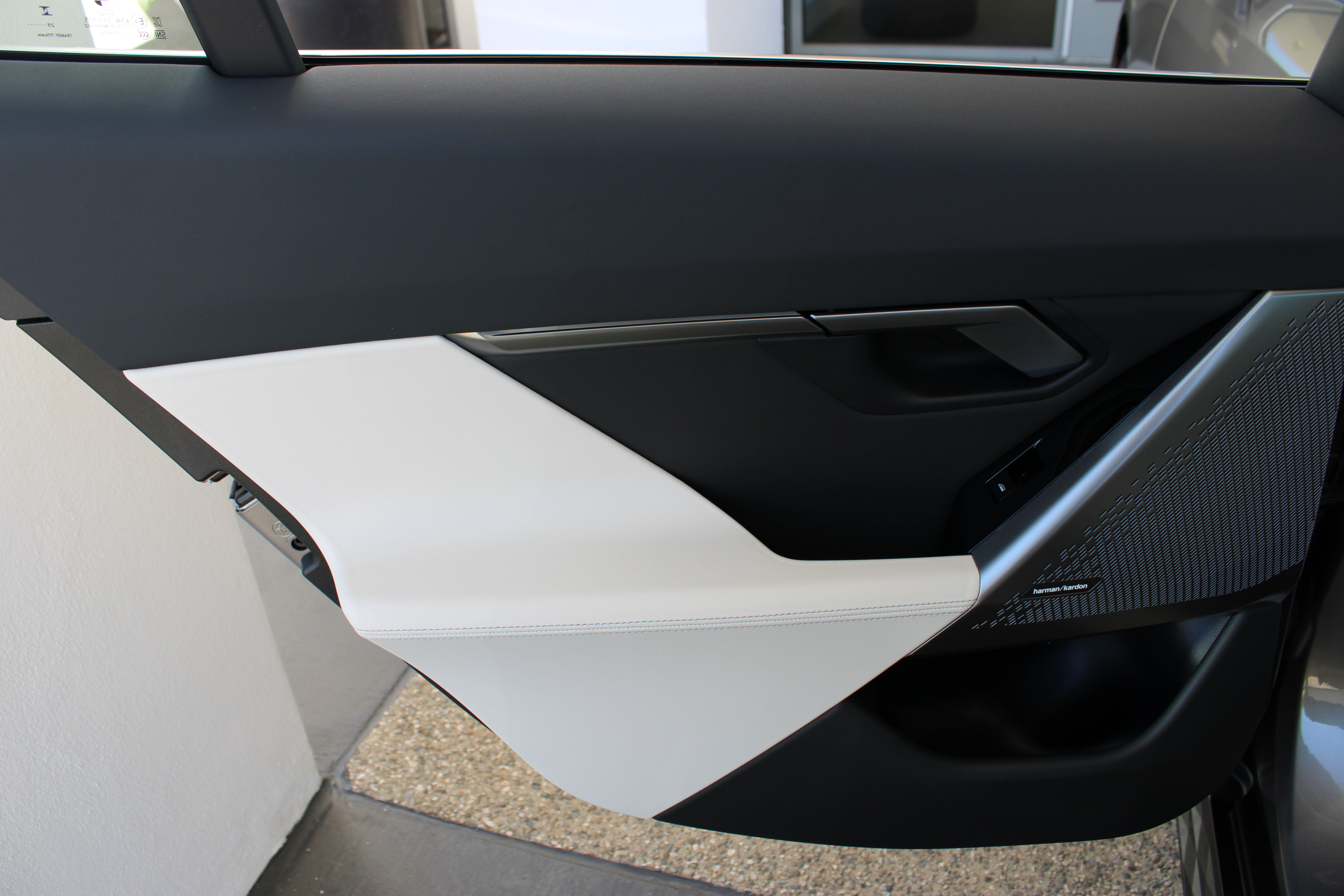 Used 2026 BMW 530i w/ Premium Package RWD image 22