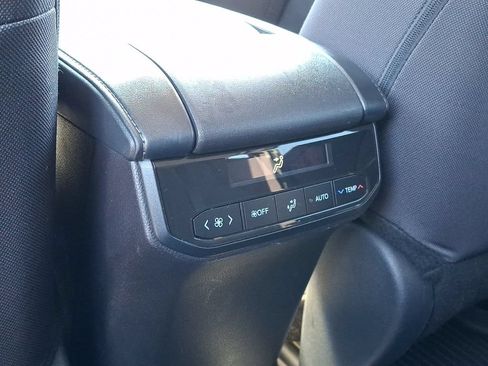 Certified 2025 Toyota Highlander LE FWD image 11