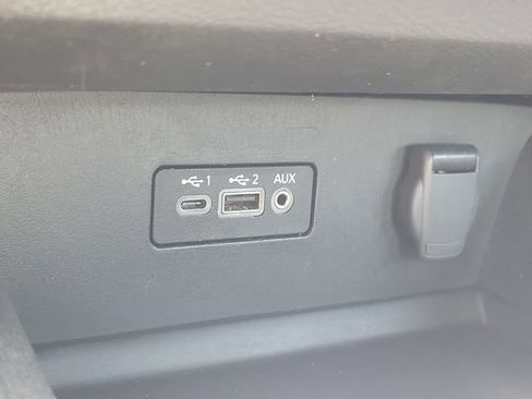 Used 2025 Nissan Altima 2.5 SV FWD image 29