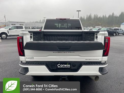 Used 2025 GMC Sierra 3500 Denali image 19