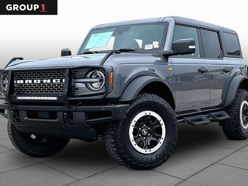 Used 2023 Ford Bronco Badlands w/ Sasquatch Package AWD/4WD image 1