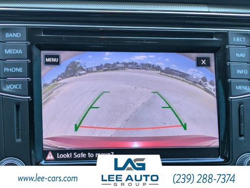 Used 2017 Volkswagen Passat 1.8T SEL Premium image 23