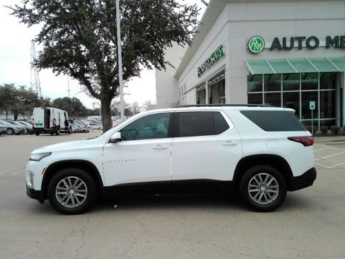 Used 2023 Chevrolet Traverse LT w/ LPO, Cargo Package image 12