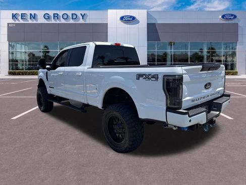 Used 2019 Ford F250 XLT w/ XLT Value Package AWD/4WD image 3