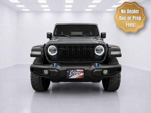 Used 2024 Jeep Wrangler Unlimited AWD/4WD image 2