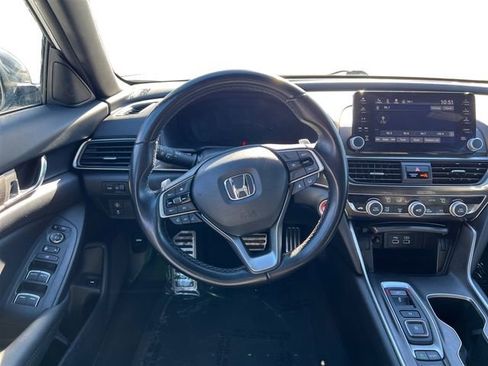 Used 2022 Honda Accord Sport image 15