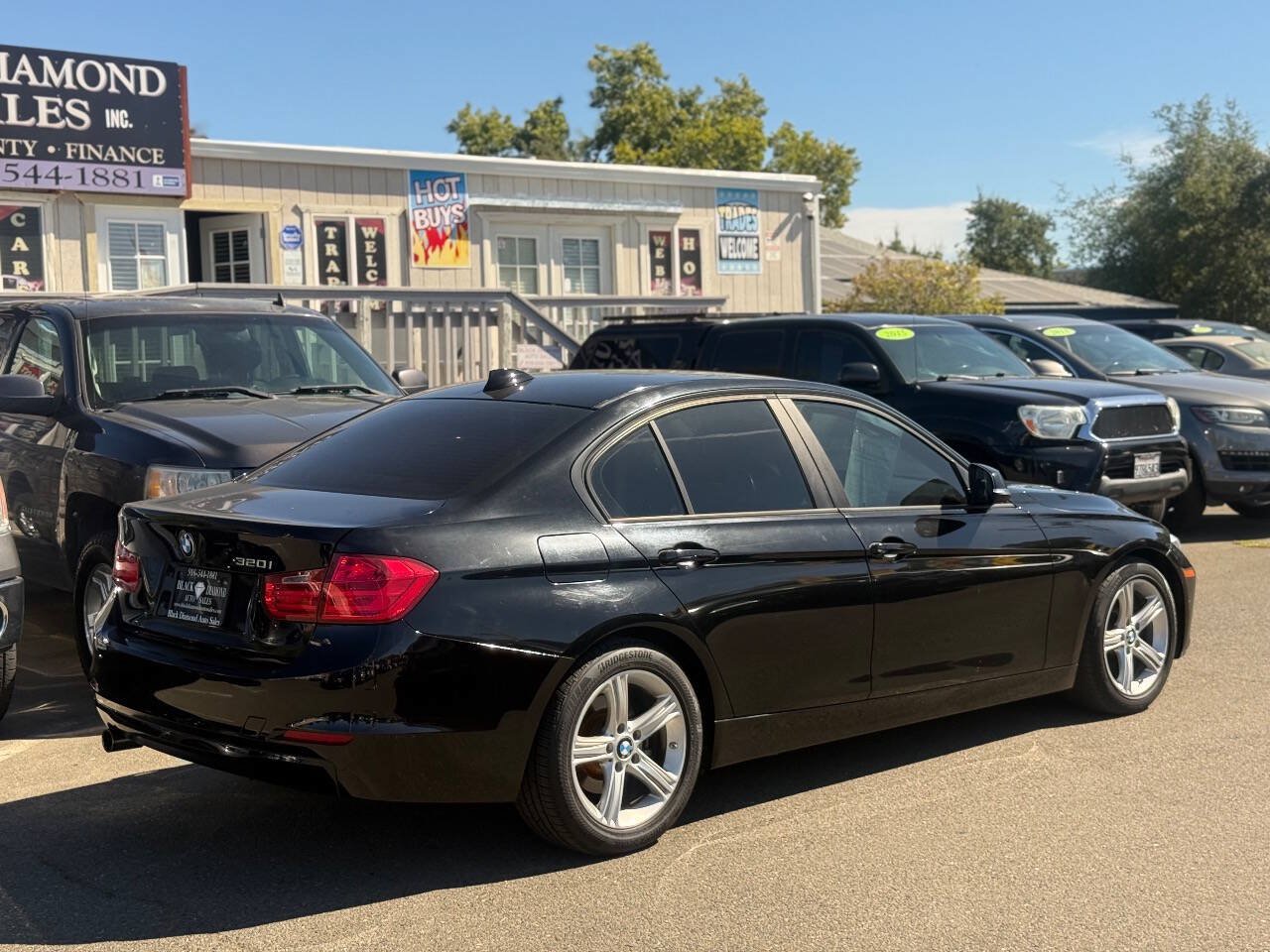 Used 2013 BMW 320i Sedan RWD image 4