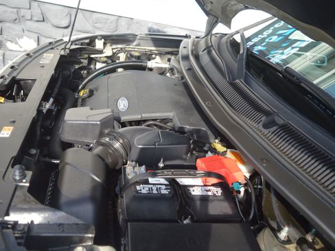 Used 2013 Ford Explorer XLT image 32