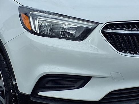 Used 2022 Buick Encore Preferred w/ Safety Package image 23