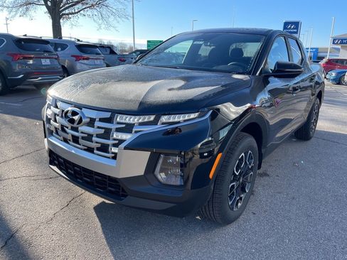 Used 2024 Hyundai Santa Cruz SEL image 2