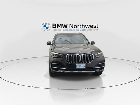 Used 2022 BMW X5 xDrive40i w/ Premium Package AWD/4WD image 7