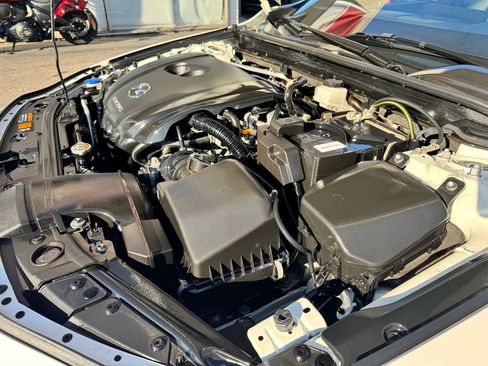 Used 2022 MAZDA MAZDA3 s image 39