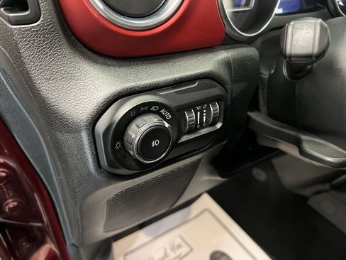 Used 2021 Jeep Wrangler Unlimited Rubicon w/ Dual Top Group image 14