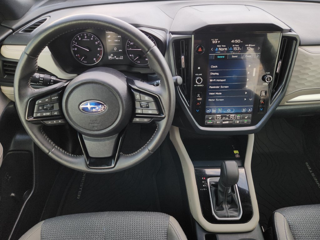 Used 2025 Subaru Forester Premium AWD/4WD image 27