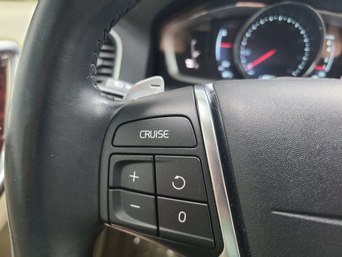 Used 2014 Volvo XC60 T6 AWD/4WD image 31
