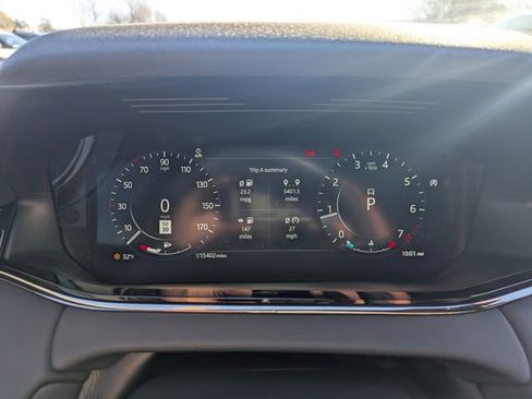 Used 2022 Land Rover Range Rover Evoque R-Dynamic SE image 30