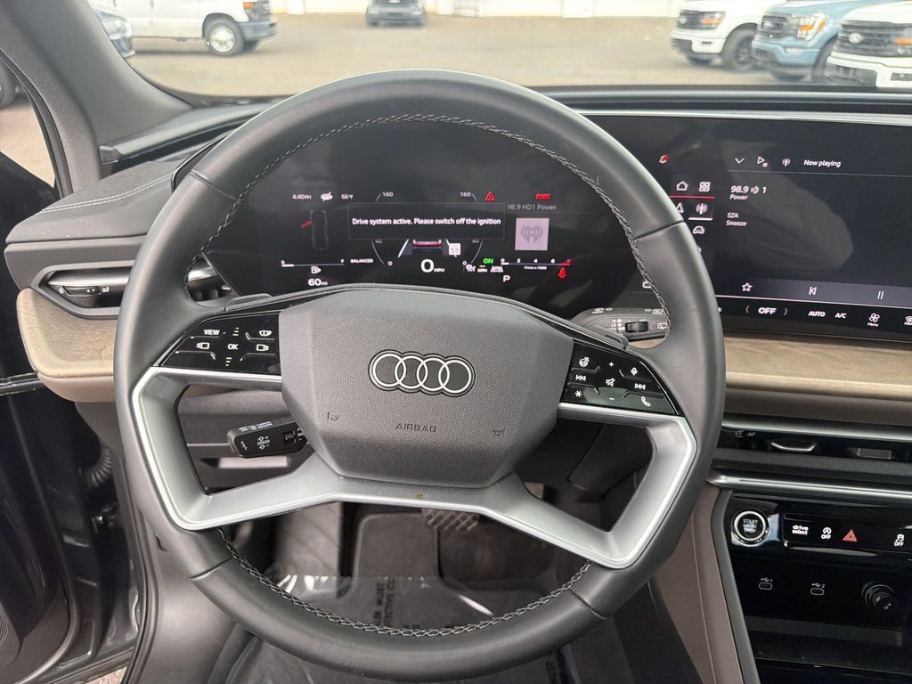 Used 2025 Audi Q5 Premium Plus w/ Premium Plus AWD/4WD image 21