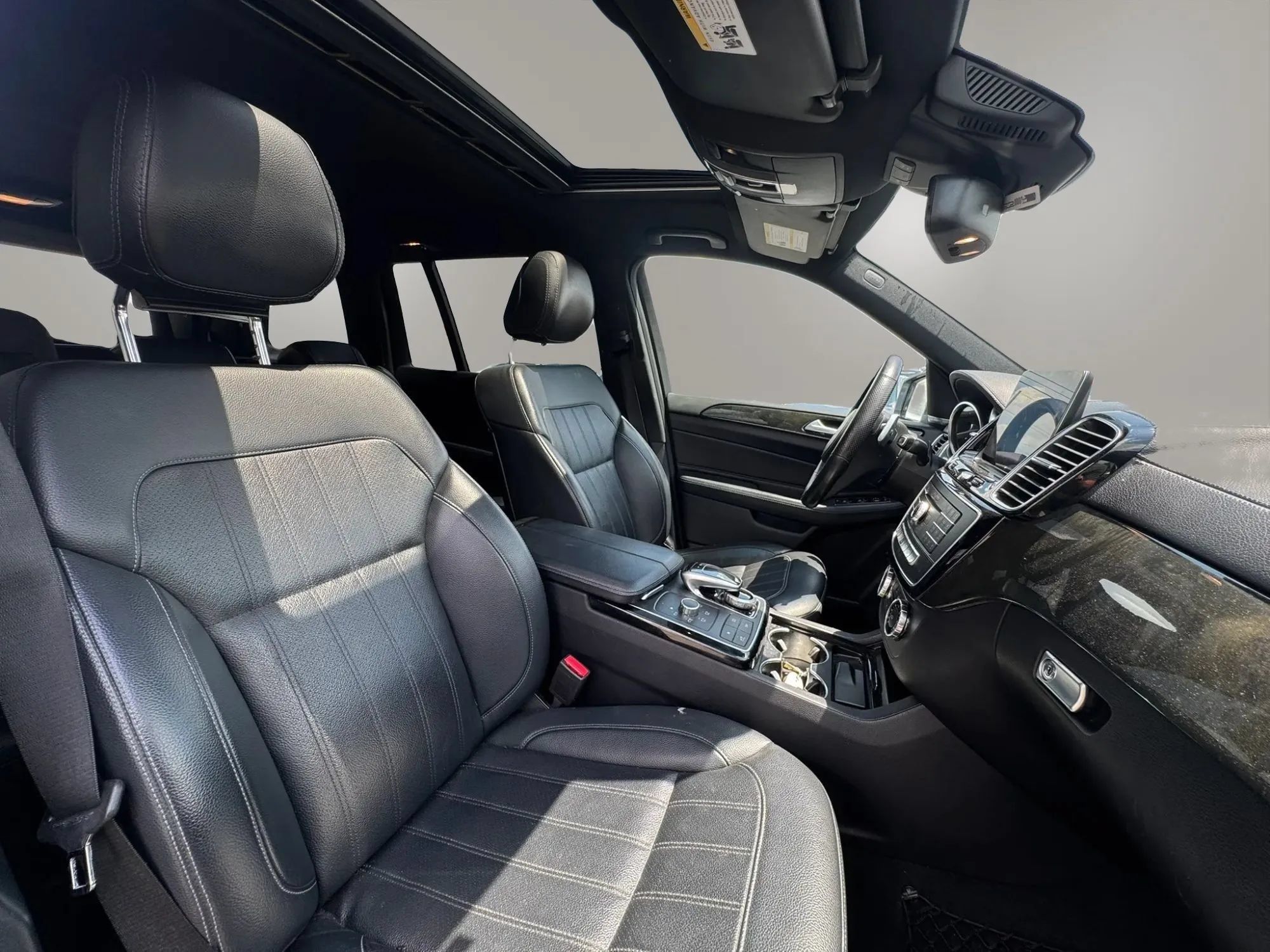 Used 2017 Mercedes-Benz GLS 450 4MATIC w/ Premium Package image 17