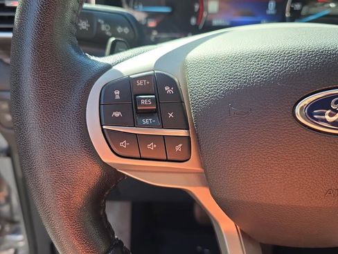 Used 2021 Ford Explorer Limited w/ Hybrid Equipment Group 310A image 15